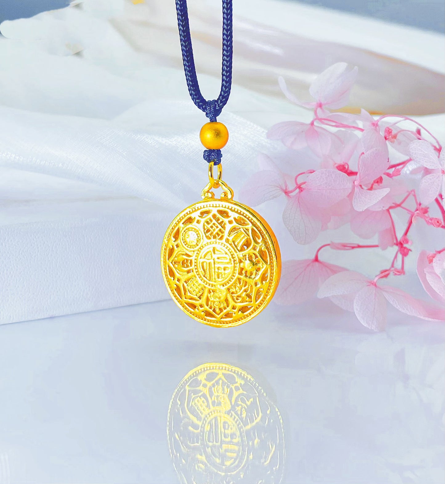 Women's Gold Shop Fu Character Eight Treasures Compass Single Hollow Pendants