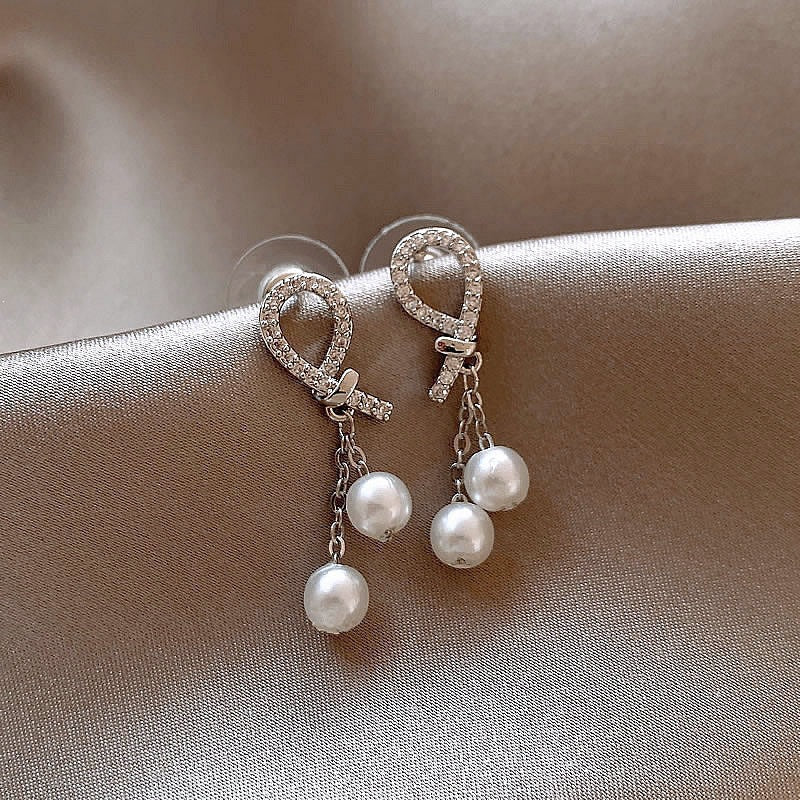 Women's Needle High-grade Super Flash Zircon Light Luxury Refined Grace Earrings