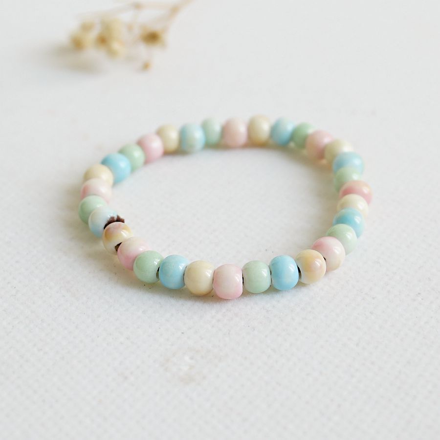 Idyllic Sweet Gradient Color Beaded Hand Bracelets