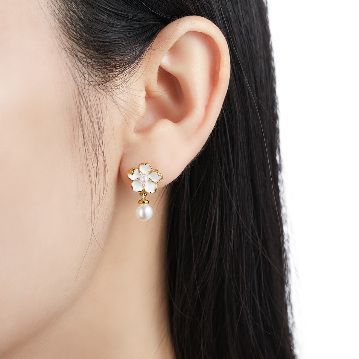 Floras Pearl Exclusive Guardian Flower God Light Luxury Minority Design Earrings