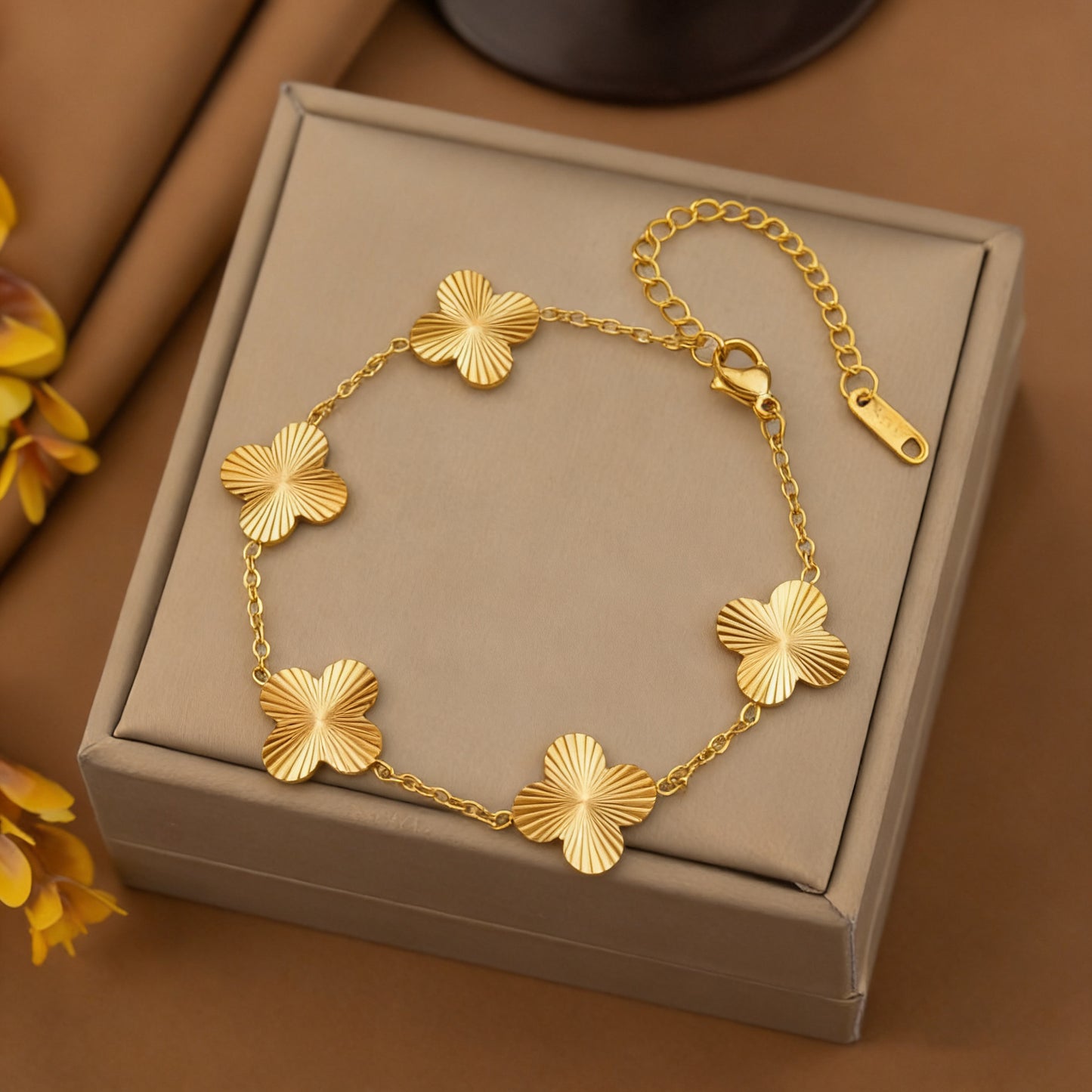 Stainless Steel Hollow Electroplated Pattern Female Bracelets