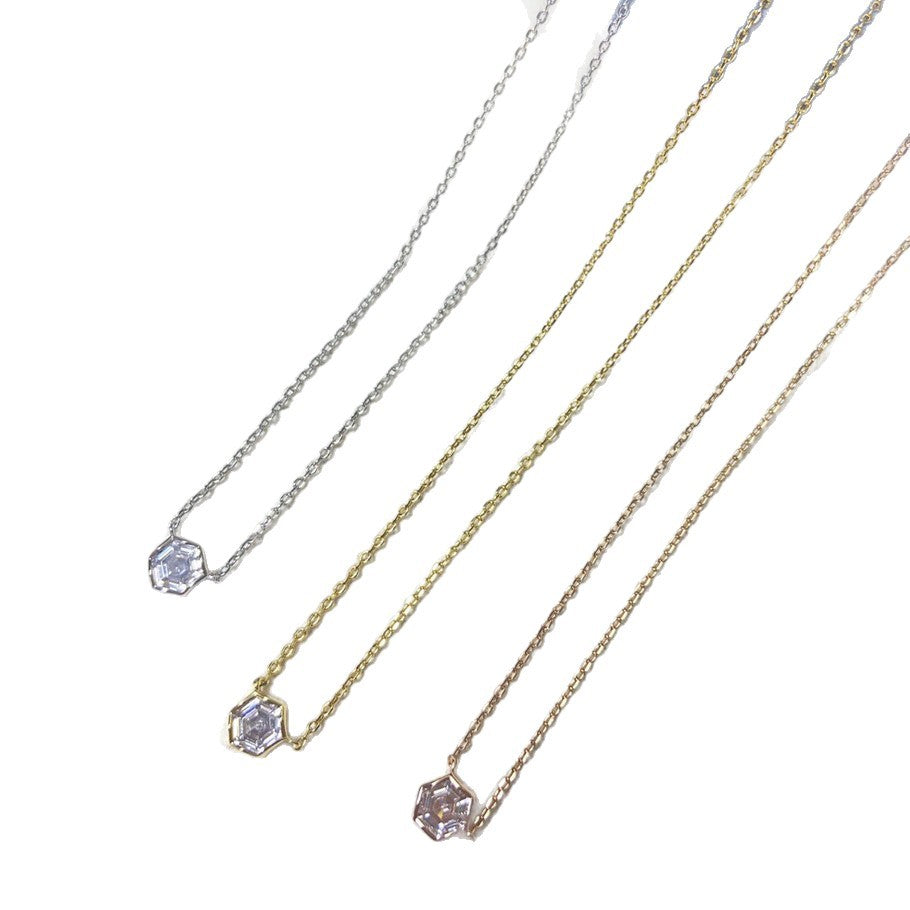 Hexagonal Honeycomb Zircon High-grade Design V Gold Single Diamond Clavicle Pendants