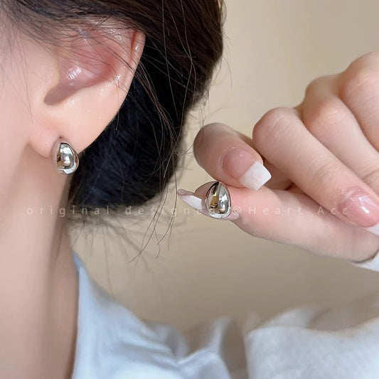 Metal Female Minimalist Design Cold Wind Earrings