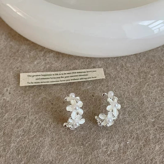 Women's Simple White Drop Oil Flower Pearl High Sense Earrings