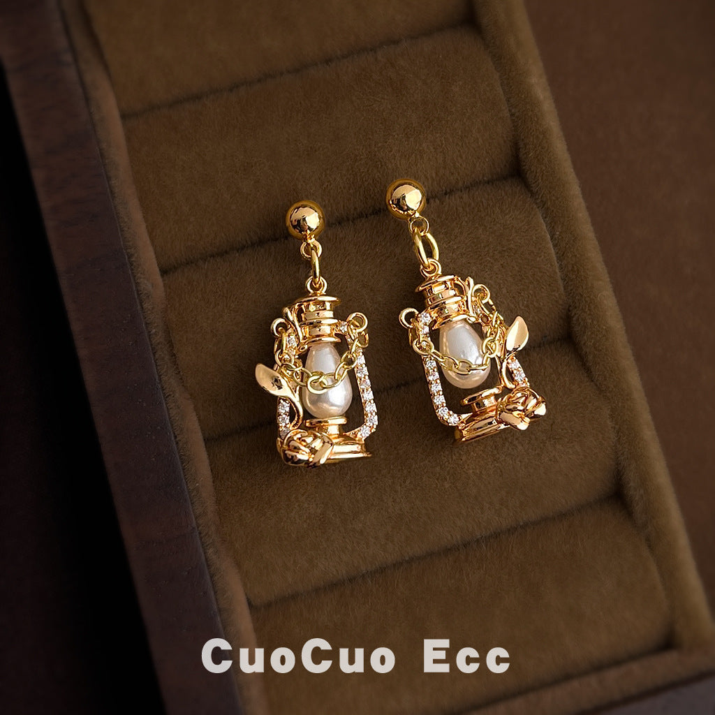 Portable Lamp Artistic Retro French Eardrops Earrings