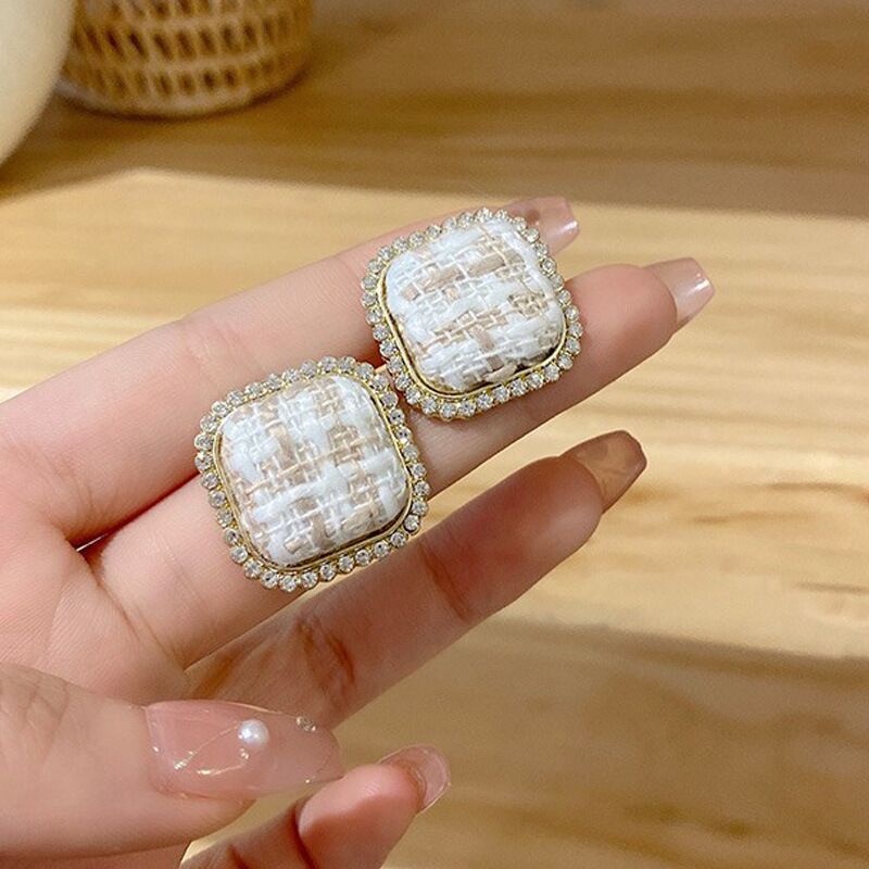 Vintage Classic Style Diamond Plaid French Earrings