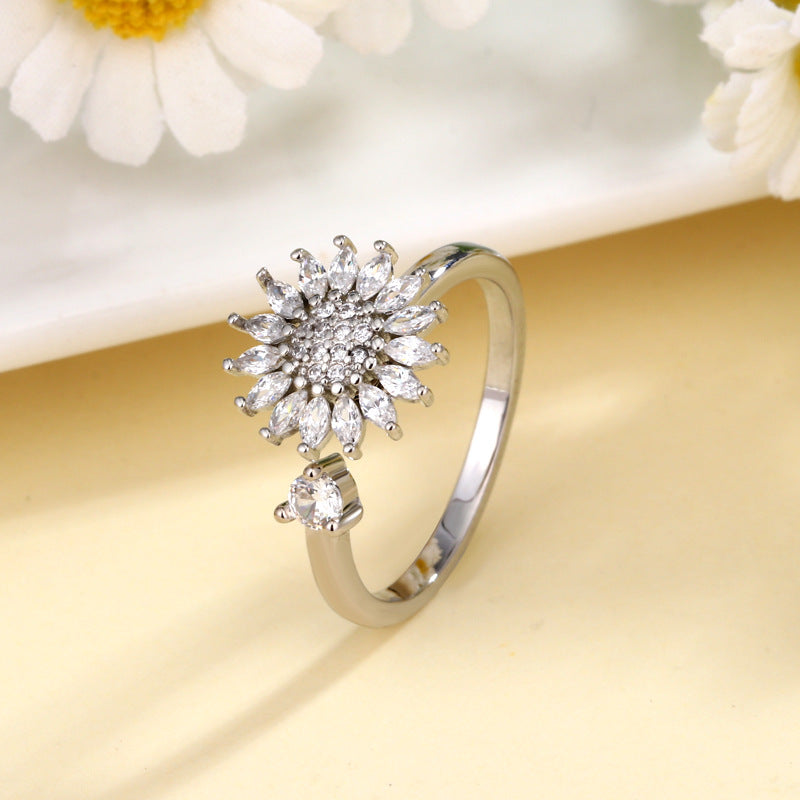 Daisy Flower Spinning Female Anxiety Opening Decompression Rings