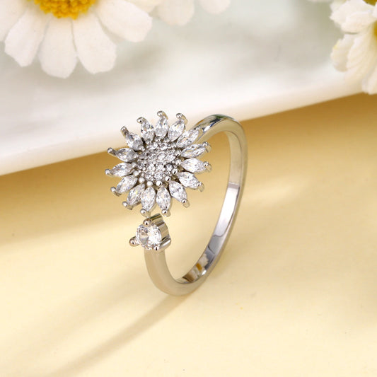 Daisy Flower Spinning Female Anxiety Opening Decompression Rings