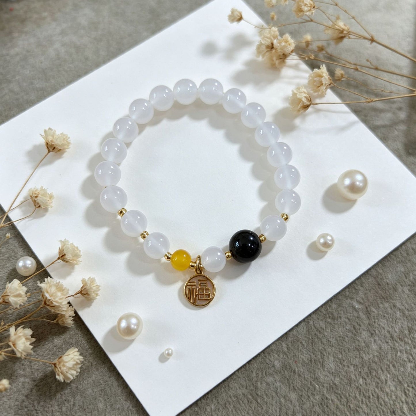 Temple White Agate Gourd With Red Strawberry Girlfriend Bracelet