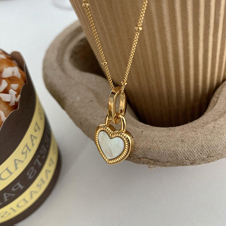 Women's Shell Love For Retro Personality Minimalism Pendants