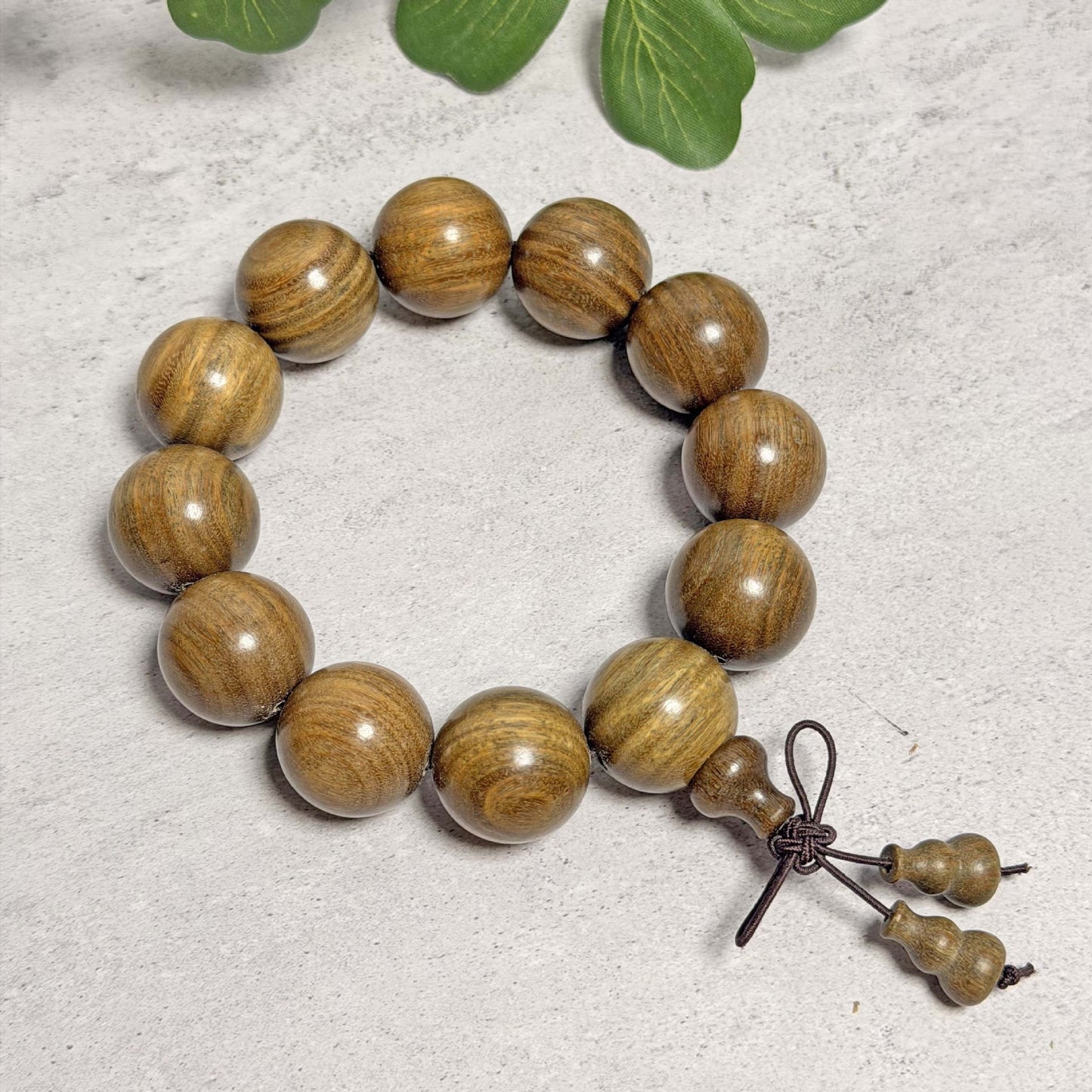 Women's & Men's Green Sandalwood Natural Log Submerged Buddha Beads Ethnic Retro Style Bracelet