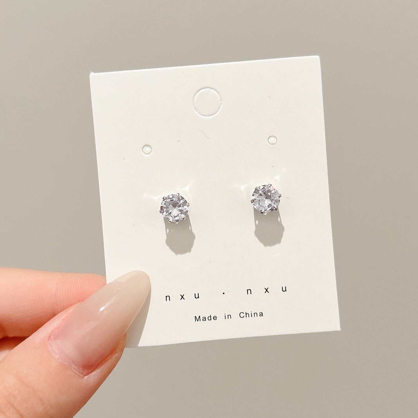 Pearl High-grade Butterfly Ear Clip Fashionable Earrings