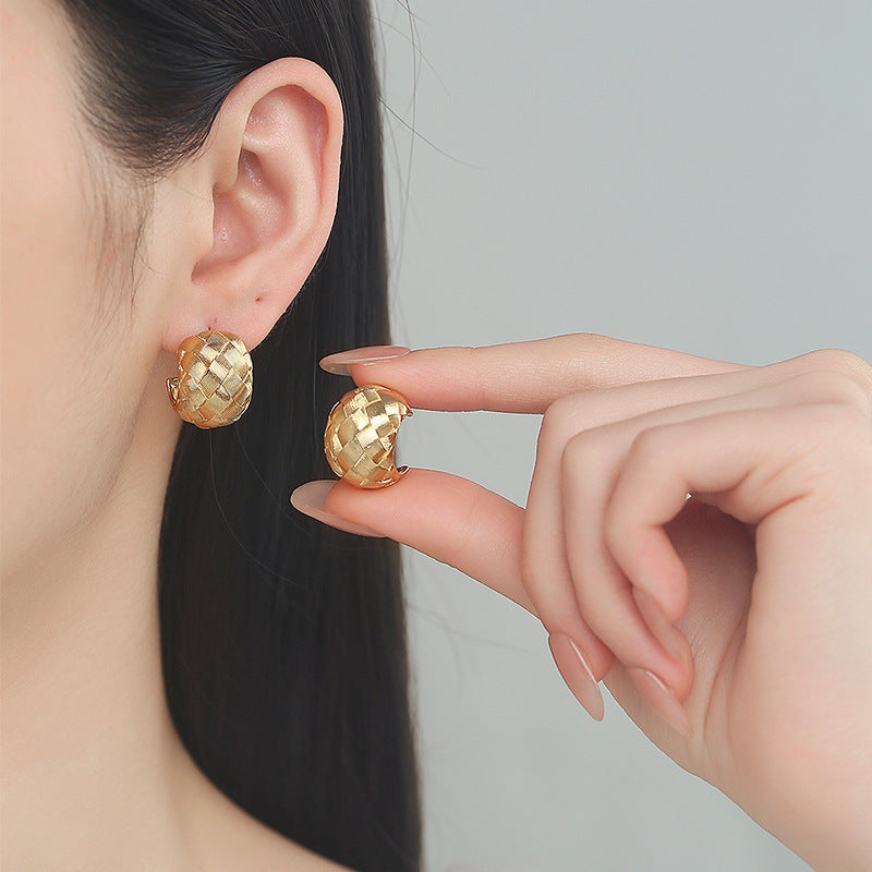 Version Ear French Personality Old Money Stud Earrings
