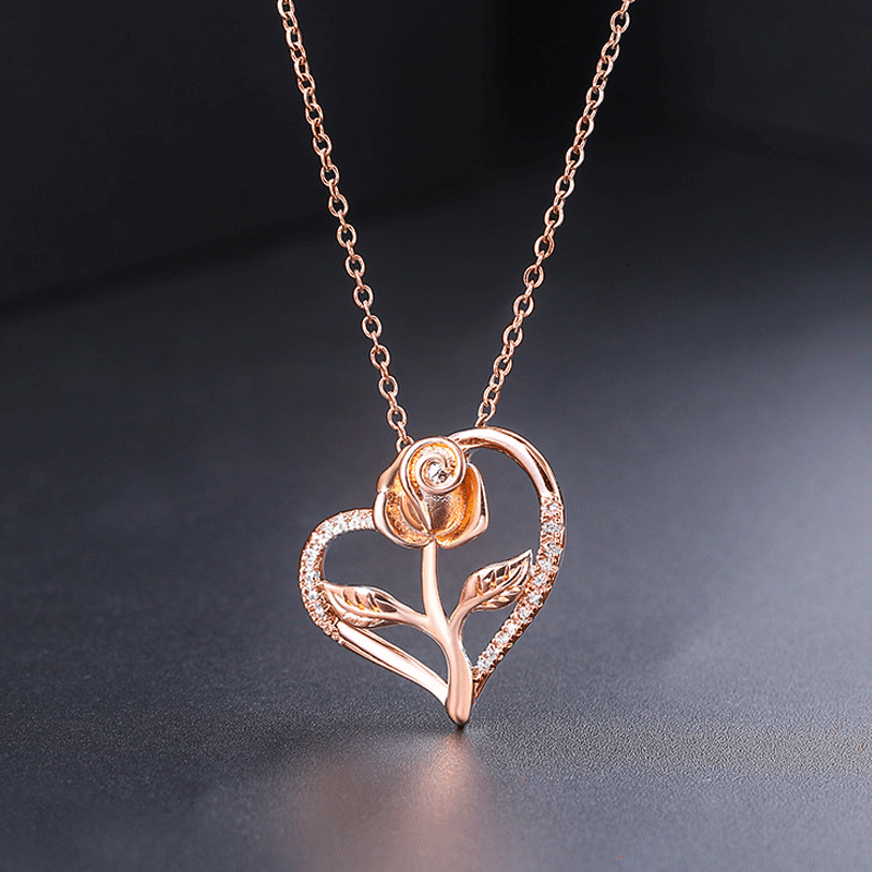 Attractive Stylish Women's Heart Rose Gold Necklace