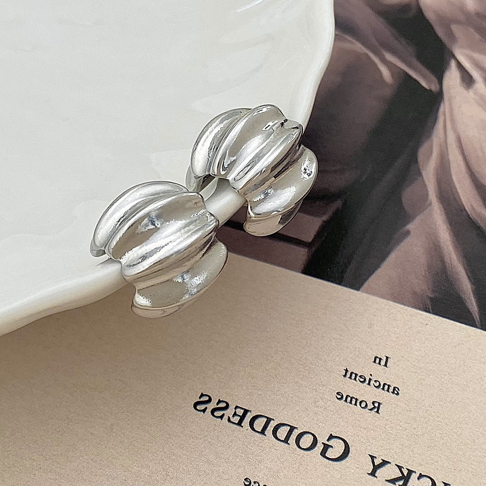 Gold Niche Design Premium Ear Elegance Retro Circle Earrings