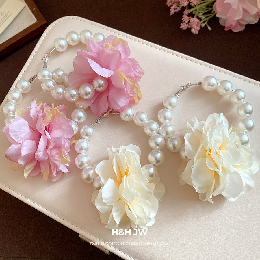Women's Fabric Flowers Ear French Style Retro Exquisite Trendy Light Luxury Stud Earrings