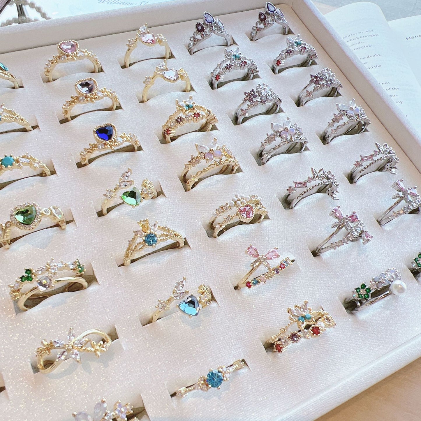 Women's Zircon Retro Special Interest Light Luxury Open Style Hand Rings