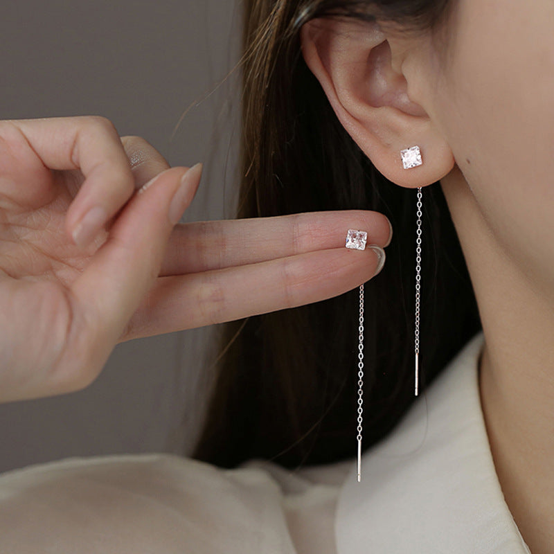 Women's Art Selection Simple High-grade Style Loving Heart Zircon Heart-shaped Cube Ear Line