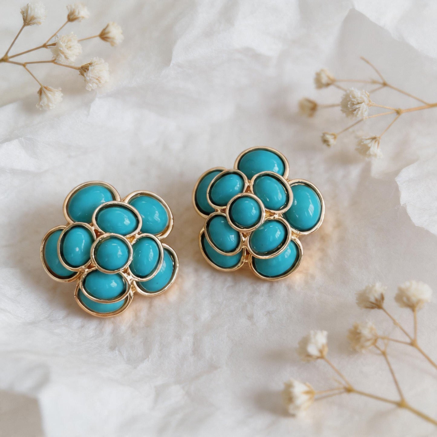 Women's Retro Resin Flower Sier Fashionable Simple Petal Elegant Earrings