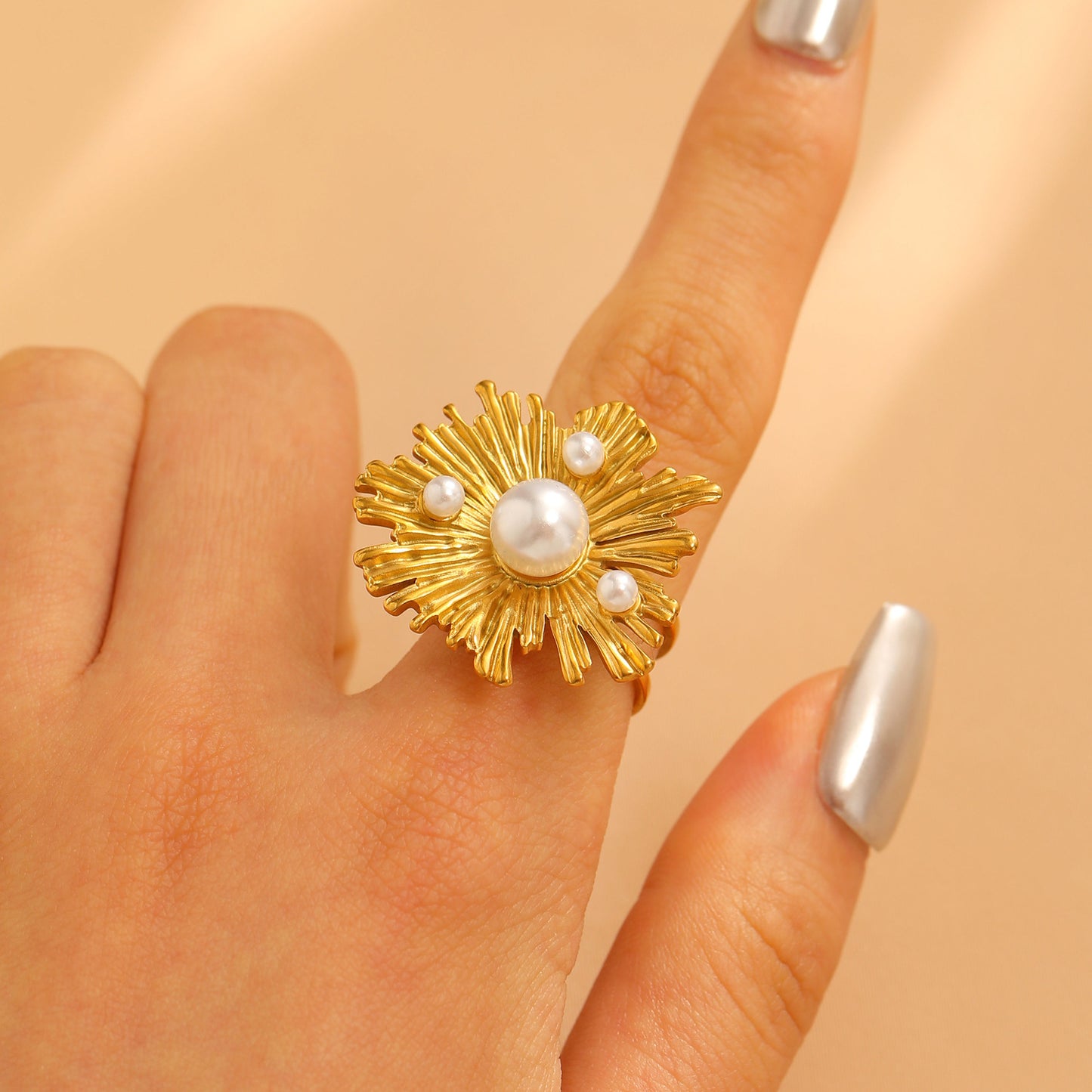 Steel Flower Leaf Female Exaggerated Personalized Hollow Ring