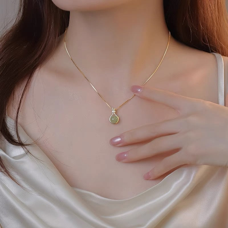Women's Jade Special Interest Light Luxury National Style Simple Beads Clavicle Necklace