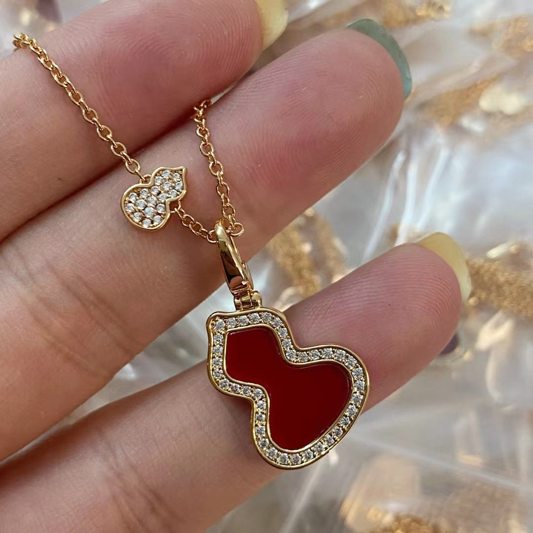 Small Medium V Gold Female Red Agate White Shell Light Necklace