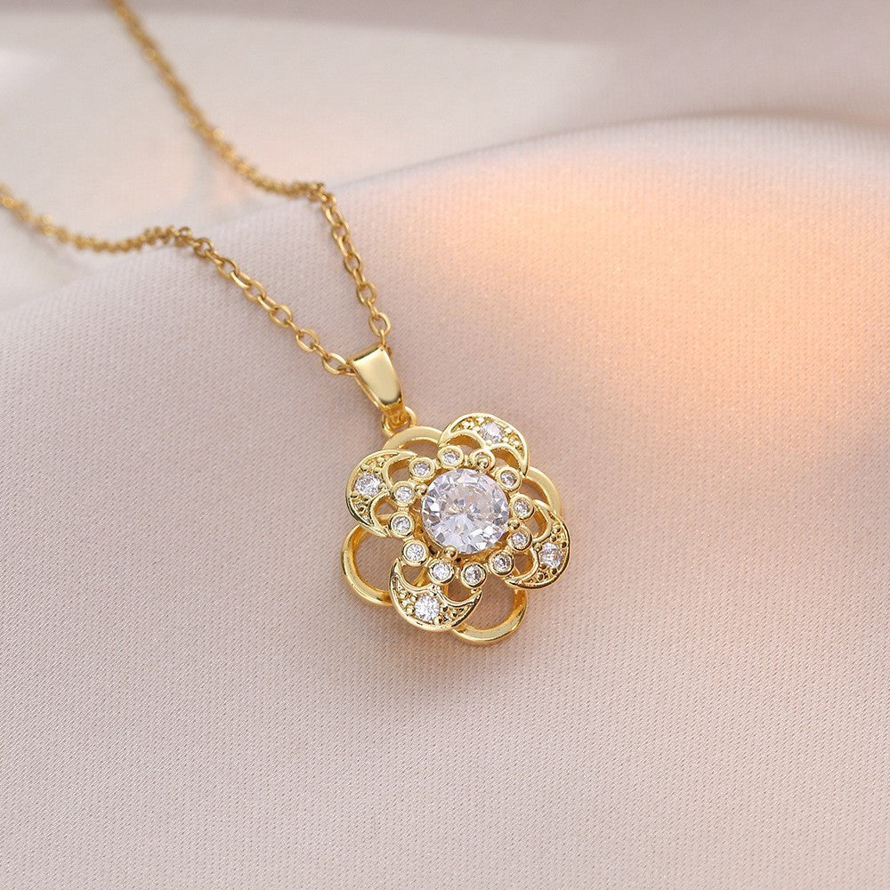 Female Minority Fashion Design Rotating Bauhinia Zircon Flower Necklace