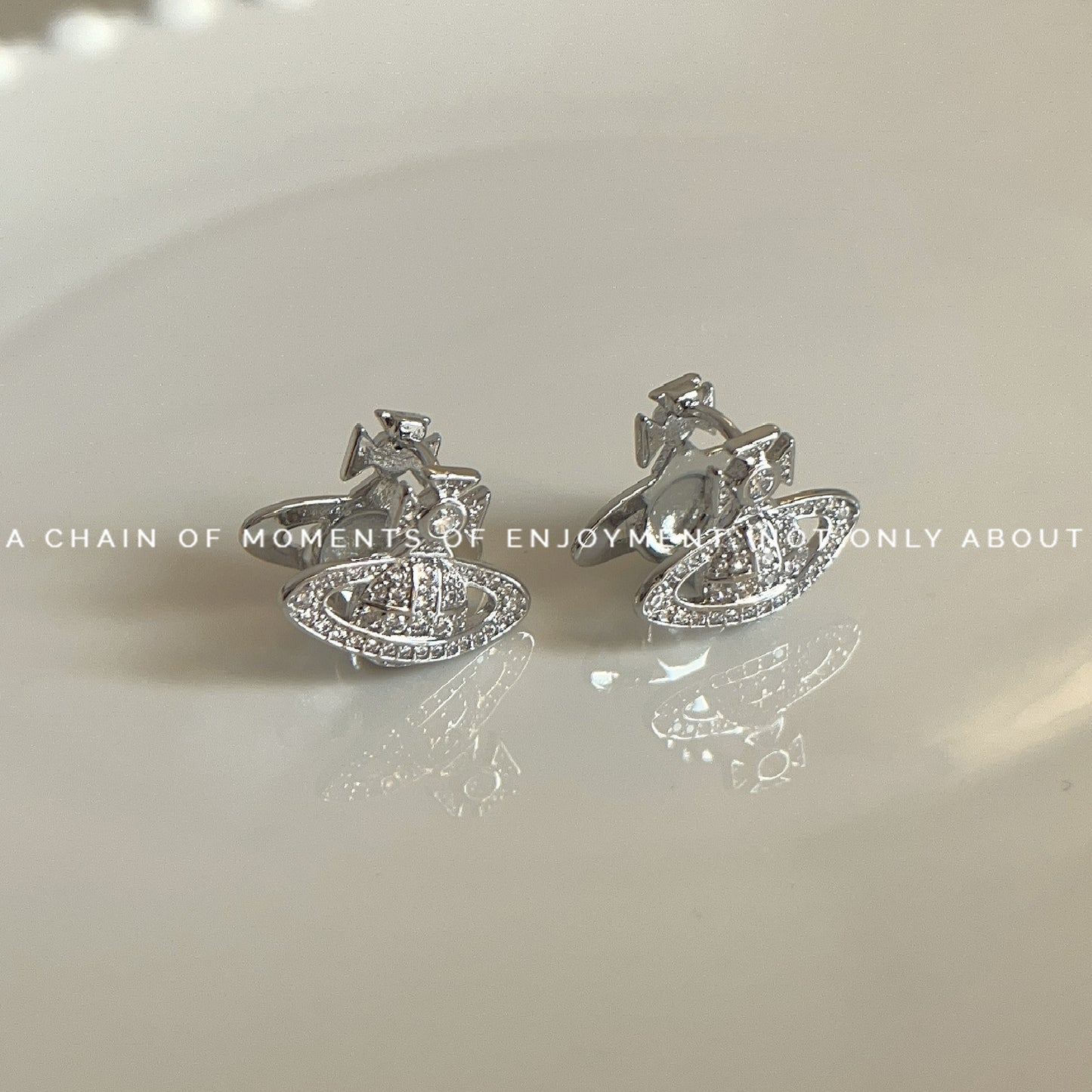 Women's Ear Clip Saturn Niche High-grade Light Rings