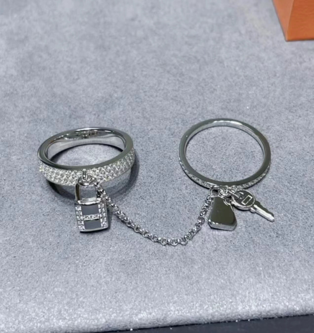 Women's Pig Nose Rose Gold Chain Couple Full Diamond Rings