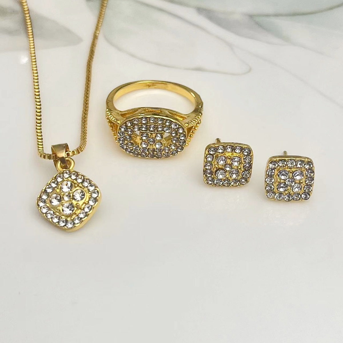 Attractive Casual Women's Special Interest Light Jewelry Set