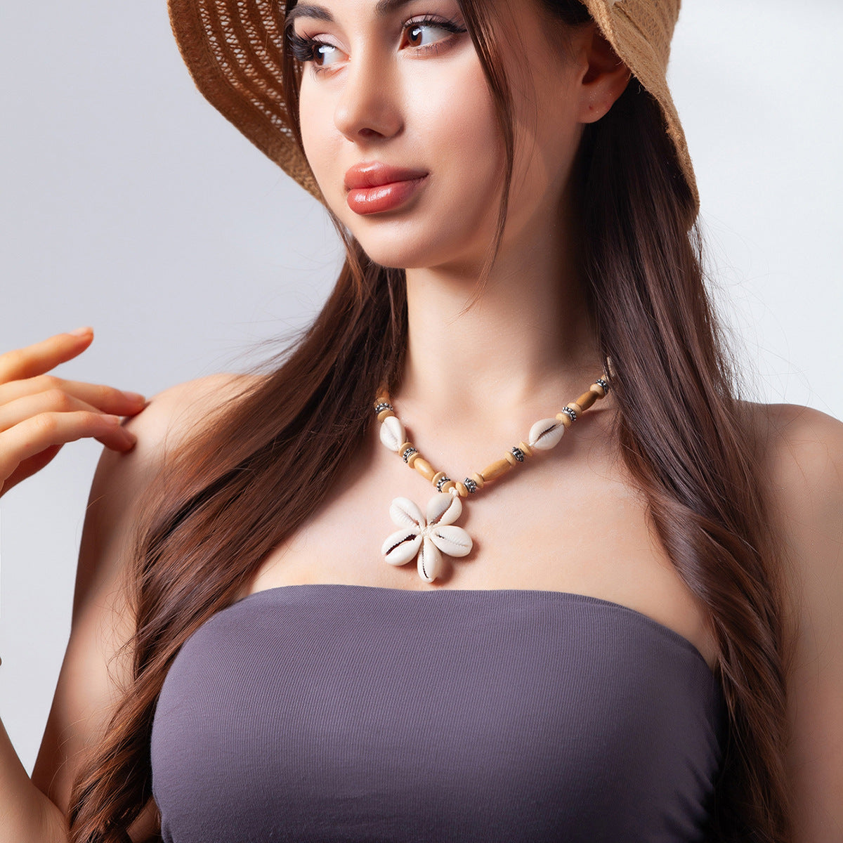 Women's Unique Design Ethnic Style Bohemian Shell Rope Knitted Handmade Wooden Necklace