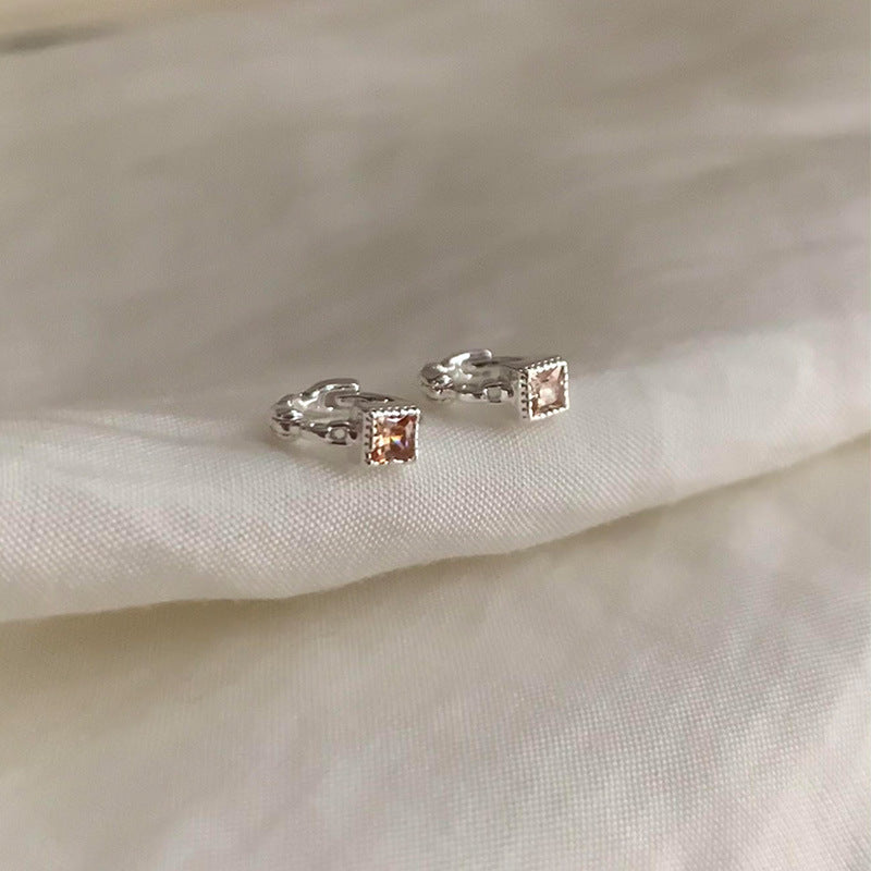 Luxury High-grade Twist Clip Geometric U-shaped Ear Buckle