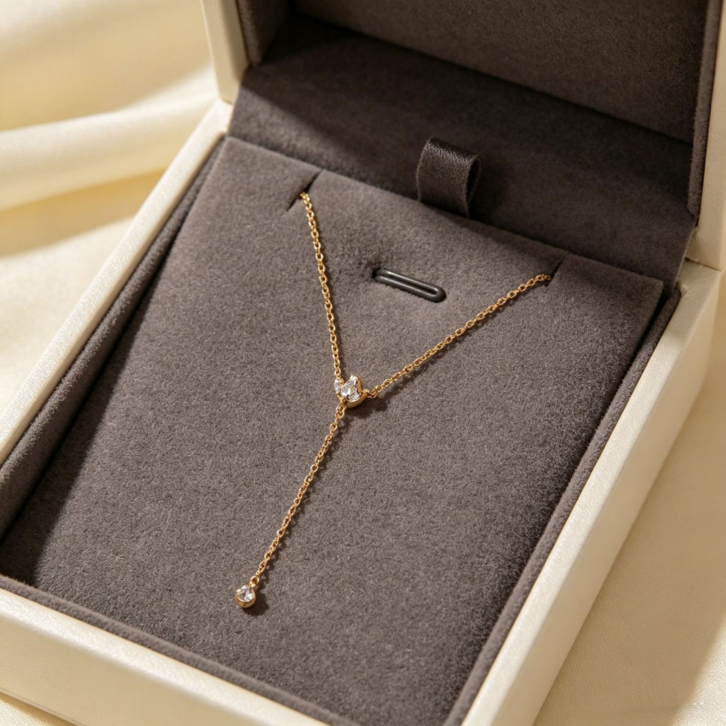 Women's Fine Fashion Titanium Steel Gold Single Crown White Zircon Necklaces