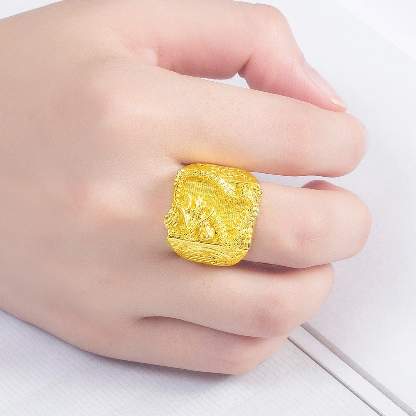 Men's Imitation Auspicious Dragon Open Man's Advanced Gold Ring