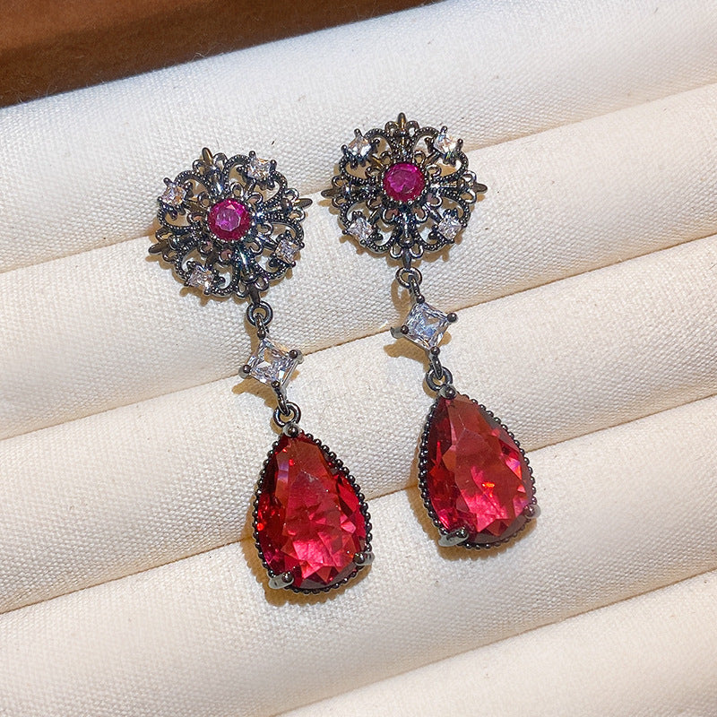 Women's Needle Inlaid Zircon Leaves Tassel Personalized Design Earrings