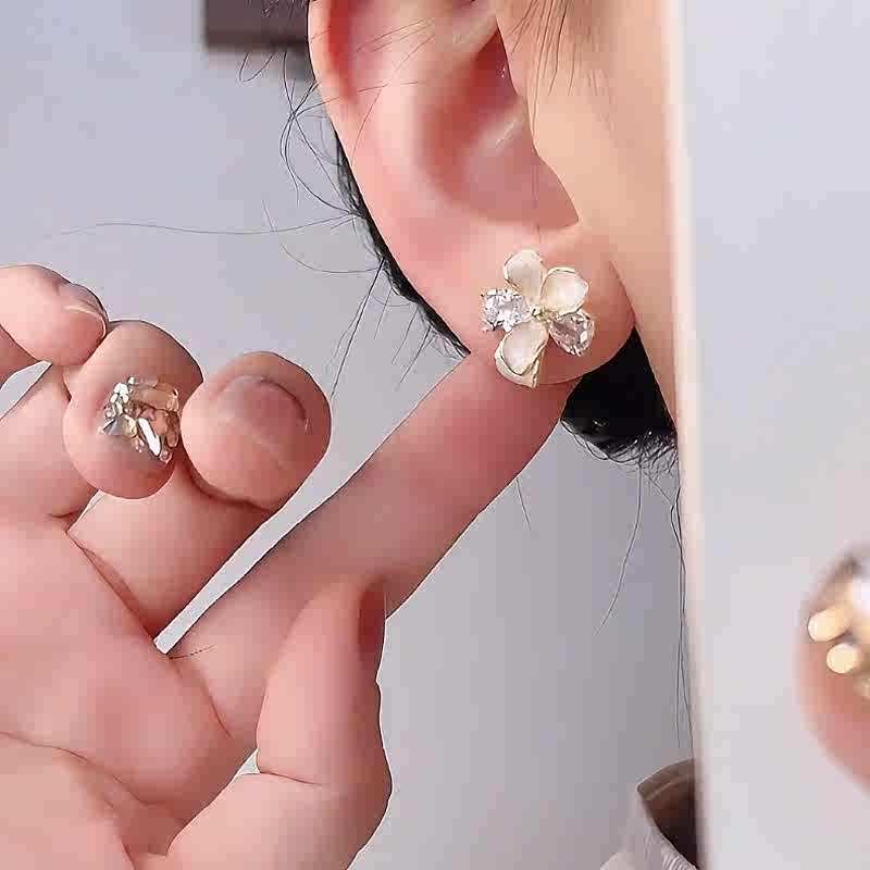 Women's Minority High-grade Micro Inlaid Zircon Flower Fashion Drop Skunk Rings