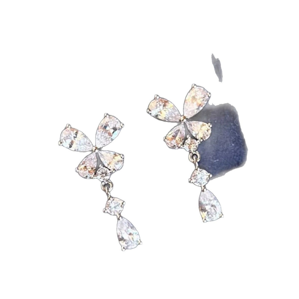 Inlaid Zircon Butterfly Female Light Luxury Minority Earrings