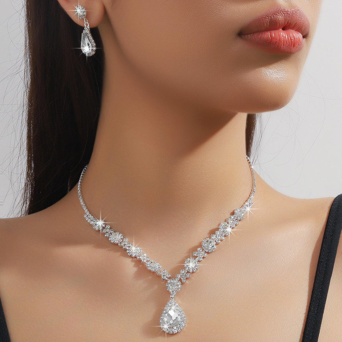 Women's Bridal Crystal Water Drop Two-piece Jewelry Set