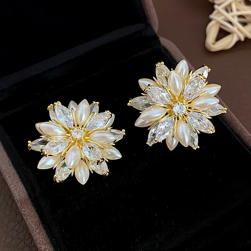 Zircon Pearl Flower Light Luxury High-grade Personalized Earrings