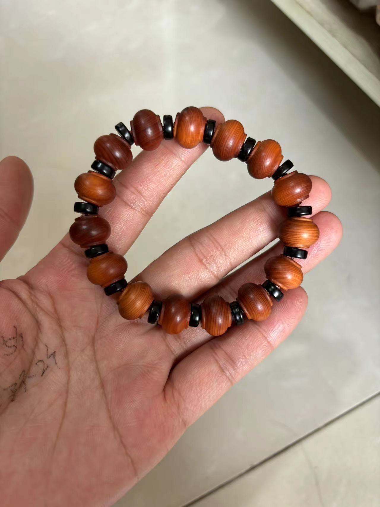 Women's & Men's Arborvitae Lightning Transparent Buddha Beads Live Studio Drainage Temple Bracelet