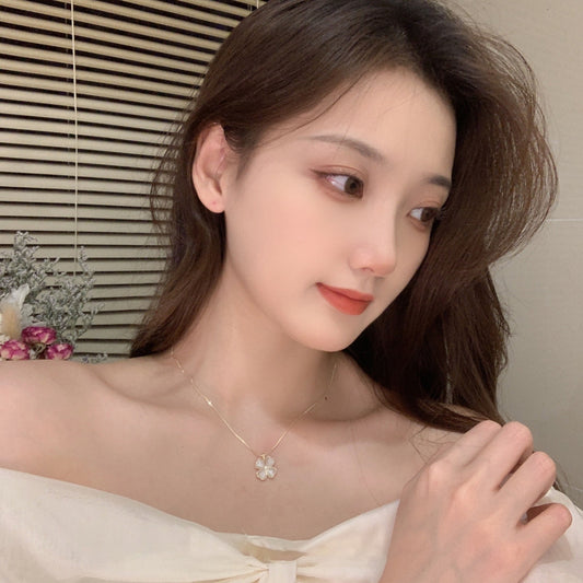 Lux Four-leaf Clover Cateye Simple Niche Advanced Sense Necklaces