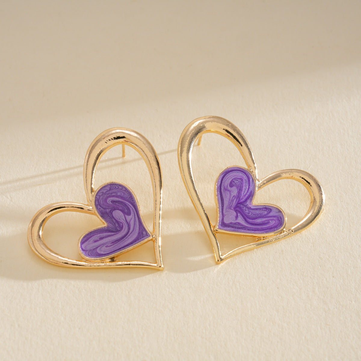 Geometric Cut Heart-shaped Oval Irregular Design Versatile Light Stud Earrings