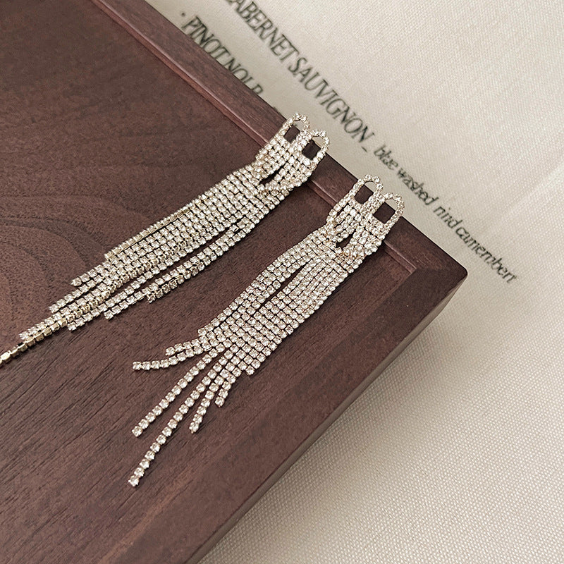 Style Pearl Tassel Female Fashion Temperament Earrings