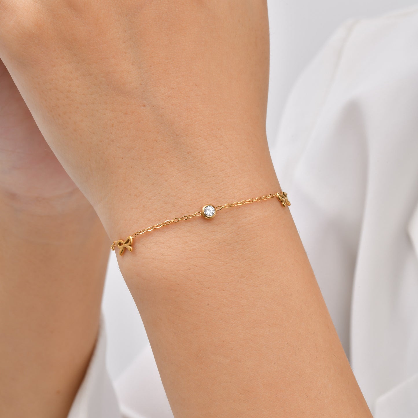 Women's Stainless Steel Flat Cross Chain Zircon Bow Bracelet