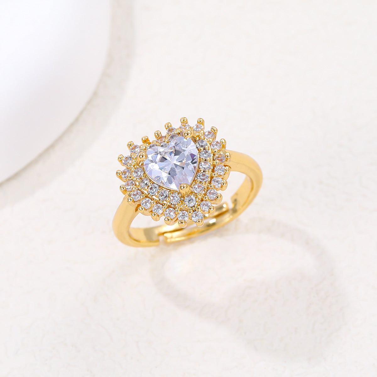 Women's Affordable Luxury Fashion Copper Inlaid Zircon Ring