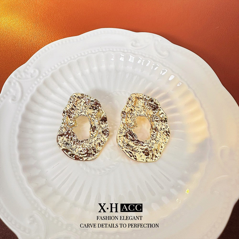 Fashionable Metal Texture Light Luxury Simple Earrings