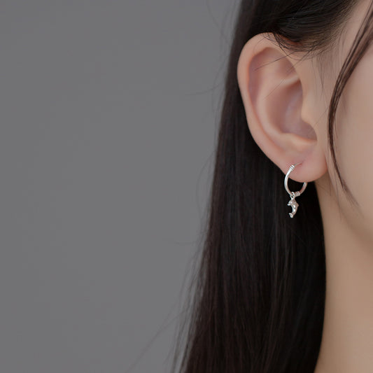 Love Lodge Foot Sier Style Bends Earrings