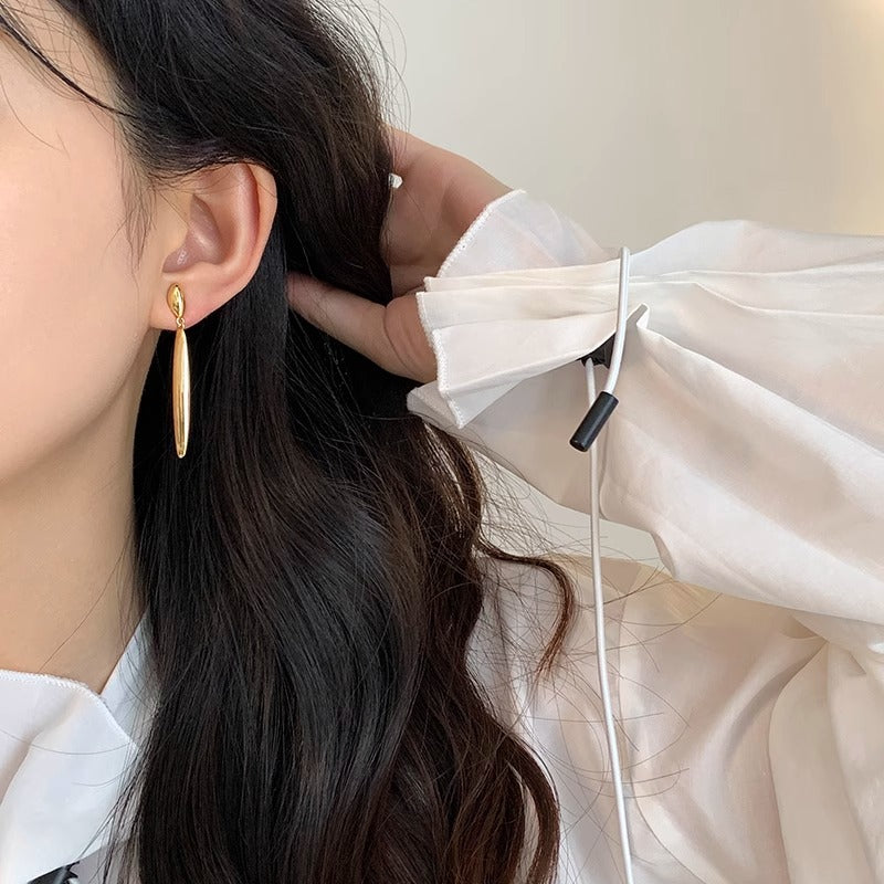 Women's Needle Tassel Line High Sense Retro Style Earrings