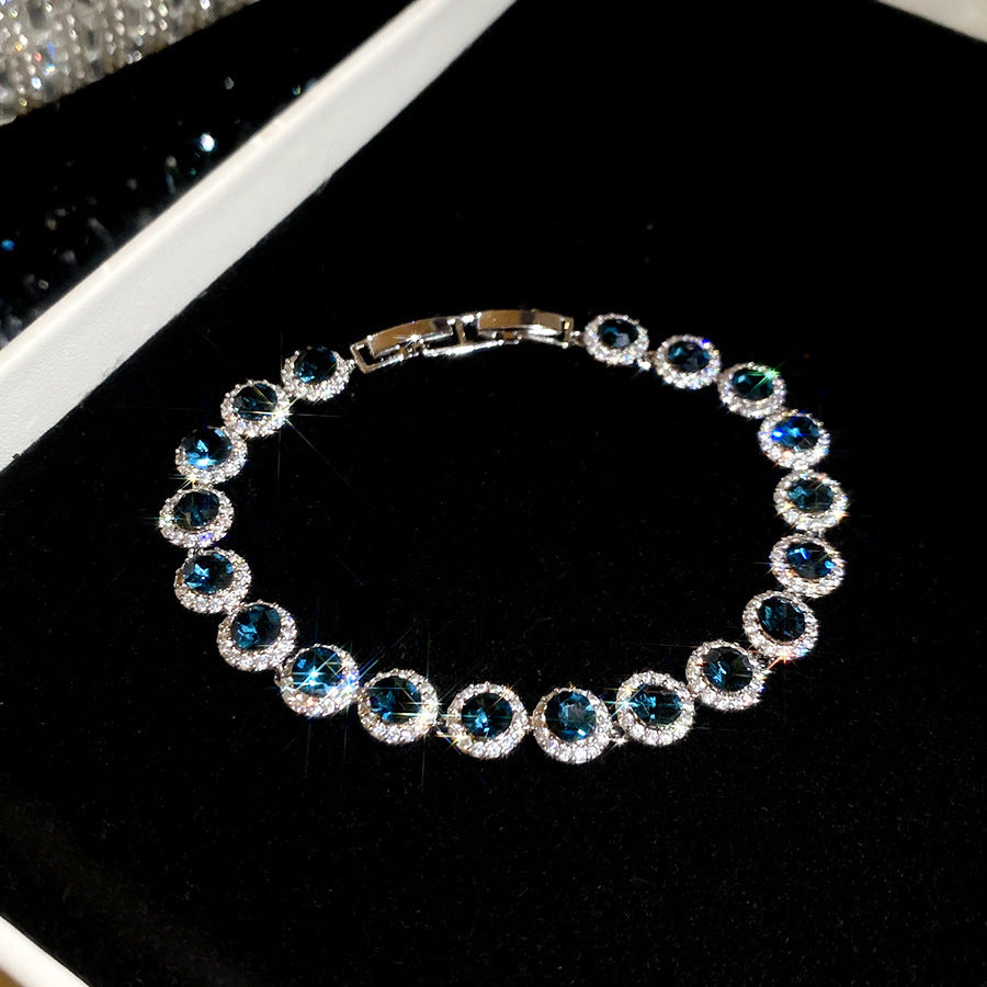 With Diamond Round Exquisite Fashion Retro Unique Design Light Luxury Bracelets