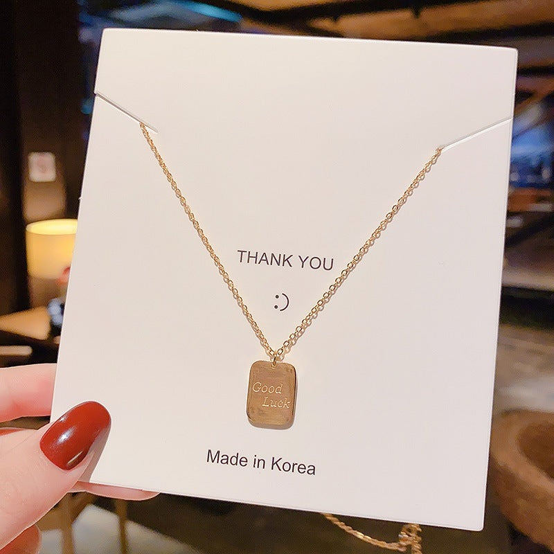 Women's Summer Fashion Heart For Design Simple Light Luxury Cold Style Necklaces